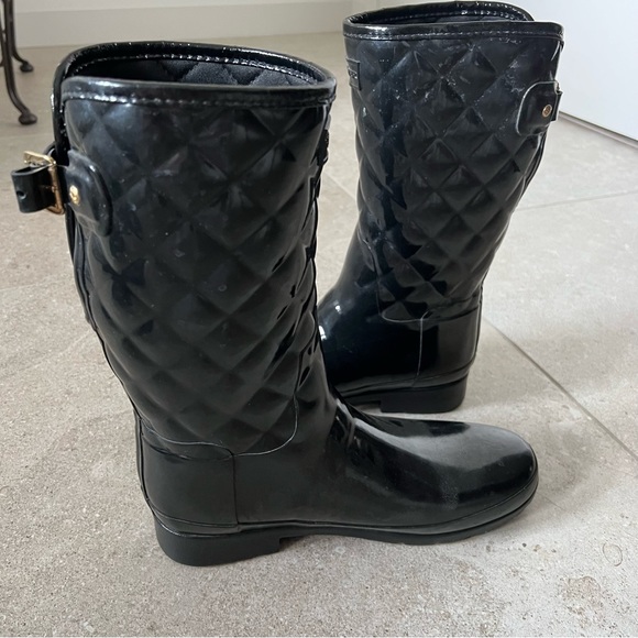 Women’s Hunter Black Adjustable Quilted Tall Rain Boots - US 10 - Picture 5 of 8